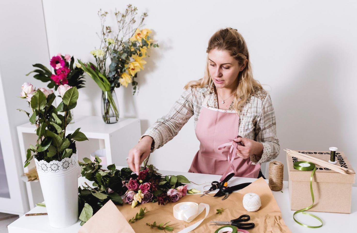 Professional consultation and support services for flower delivery businesses in Baku